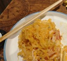 Sour Cabbage with Pork Belly