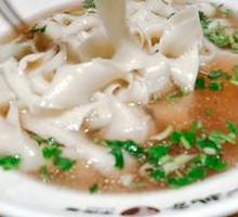 Sauce-Flavored Beef Noodles