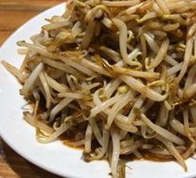 Stir-fried Bean Sprouts with Rice Noodles