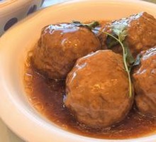 Braised Pork Meatballs in Abalone Sauce