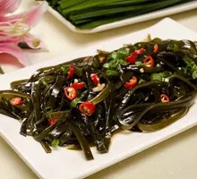 Thin seaweed strips