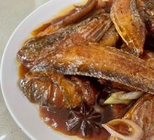 Braised Knife Fish in Red Sauce