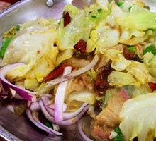 Spicy Pot-Braised Cabbage