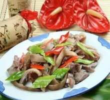 Spicy Pigskin Salad