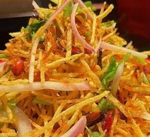 Stir-Fried Bean Sprouts with Three Threads
