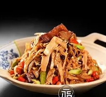Xiang-style Preserved Meat Stir-fried Bamboo Shoots