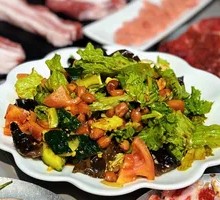 Torn Mixed Vegetables Salad