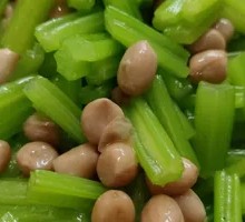 Celery with Peanut