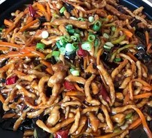 Beijing-style Shredded Pork in Soy Sauce