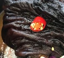 Black-skinned Pork Elbow