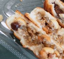 Sichuan Crispy Five-Nut Mooncake