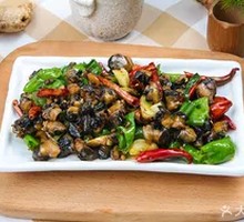 Spicy Stir-fried Snail Meat