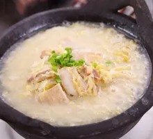 Sour Cabbage Pork and Vermicelli Hot Pot