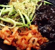 Zhajiangmian