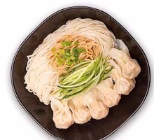 Sesame Noodle with Pork Dumplings