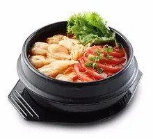 Stone Pot Tomato Dumpling Noodles