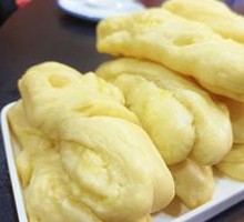 Flower-patterned Rolled Buns