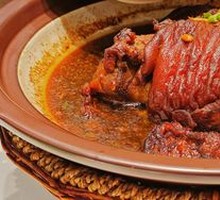 Black-skinned Pork Elbow