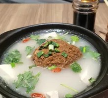 Braised Tofu Lion's Head in Clay Pot