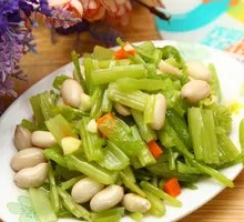 Celery with Peanut Seeds