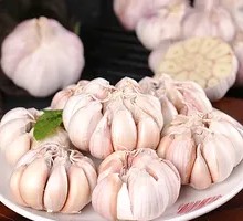 One head of garlic