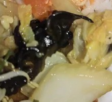 Wood Ear Mushroom and Chinese Cabbage Stir-Fry