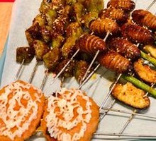Roasted Silkworm Pupa with Yellow Root