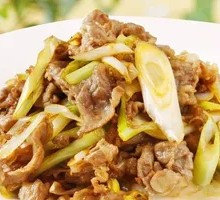 Stir-Fried Lamb Strips