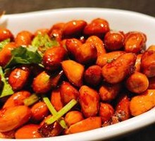 Fried Small Fish with Peanuts