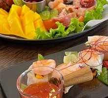 Mango Shrimp Rolls