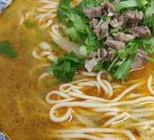 Mashing Pepper Potato Noodles