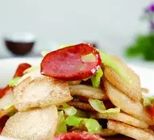 Sausage Stir-Fried Knife-Sliced Noodles