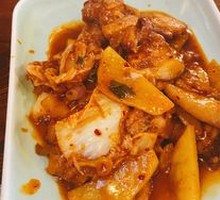 Spicy Kimchi Stir-fried Potato Slices