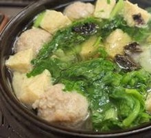 Bok Choy and Vermicelli Meatballs