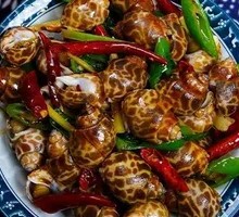 Spicy Stir-Fried Snails
