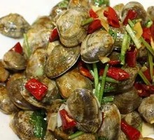 Spicy Stir-Fried Clams
