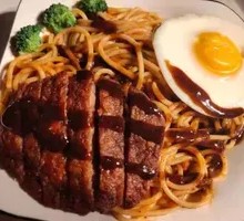 Black Pepper Beef and Egg Spaghetti
