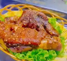 Charcoal-Grilled Pork Trotter