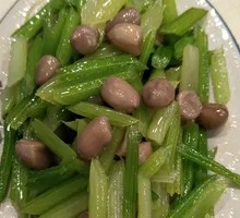 Celery with Peanut