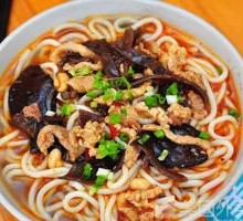 Spicy Sour Pork Intestine Rice Noodles
