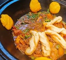 Stewed Pork Rib and Chicken Hand Pot