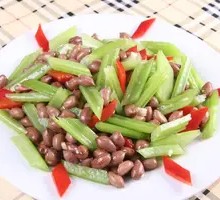 Celery with Peanut
