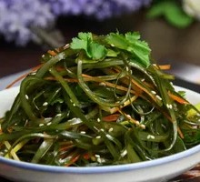 Thin seaweed strips