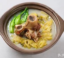 Large Bone and Sourdough Cabbage Hot Pot