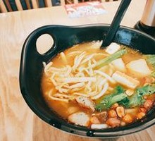 Spicy and Sour Bamboo Shoot Noodles