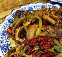 Spicy Pepper Stir-fried Pig Skin