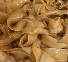 Signature Oil-Poured Noodles