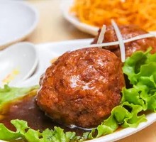 Special Lion's Head Meatballs