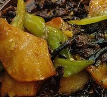 Braised Potato Slices with Chestnut Mushrooms