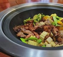 Stewed Goose in Iron Pot